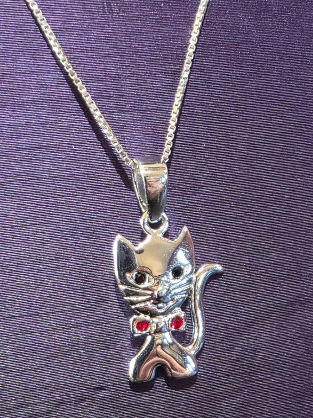 Sterling Silver 925 Cat Kitten Kitty Charm on Sterling 925 Box Chain Necklace